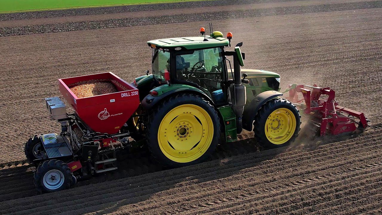 Uien planten | Planting Onions | Zwiebeln pflanzen | John Deere | Delta planter | Uienoogst 2025