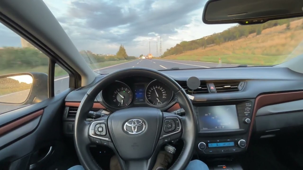 Toyota Avenensis 2015 1.6 benzinli 132HP Tanıtım