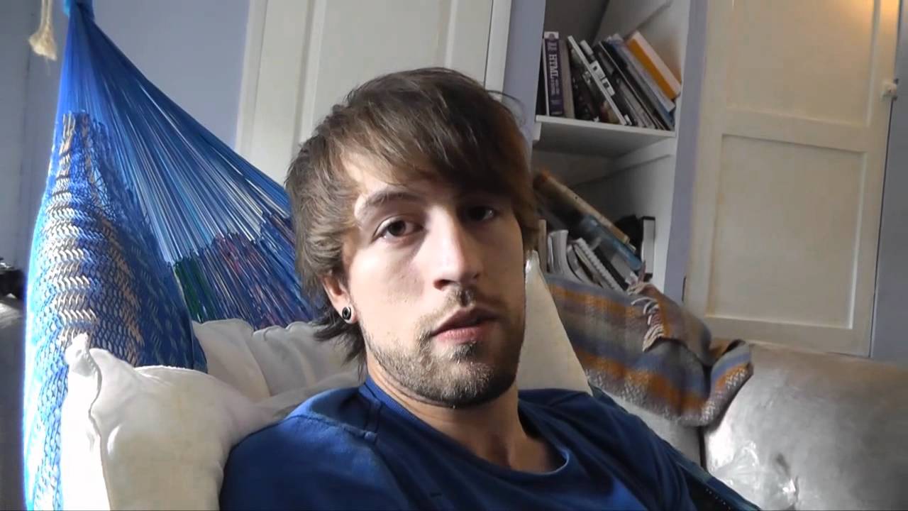 MAi FiRSt VLOg