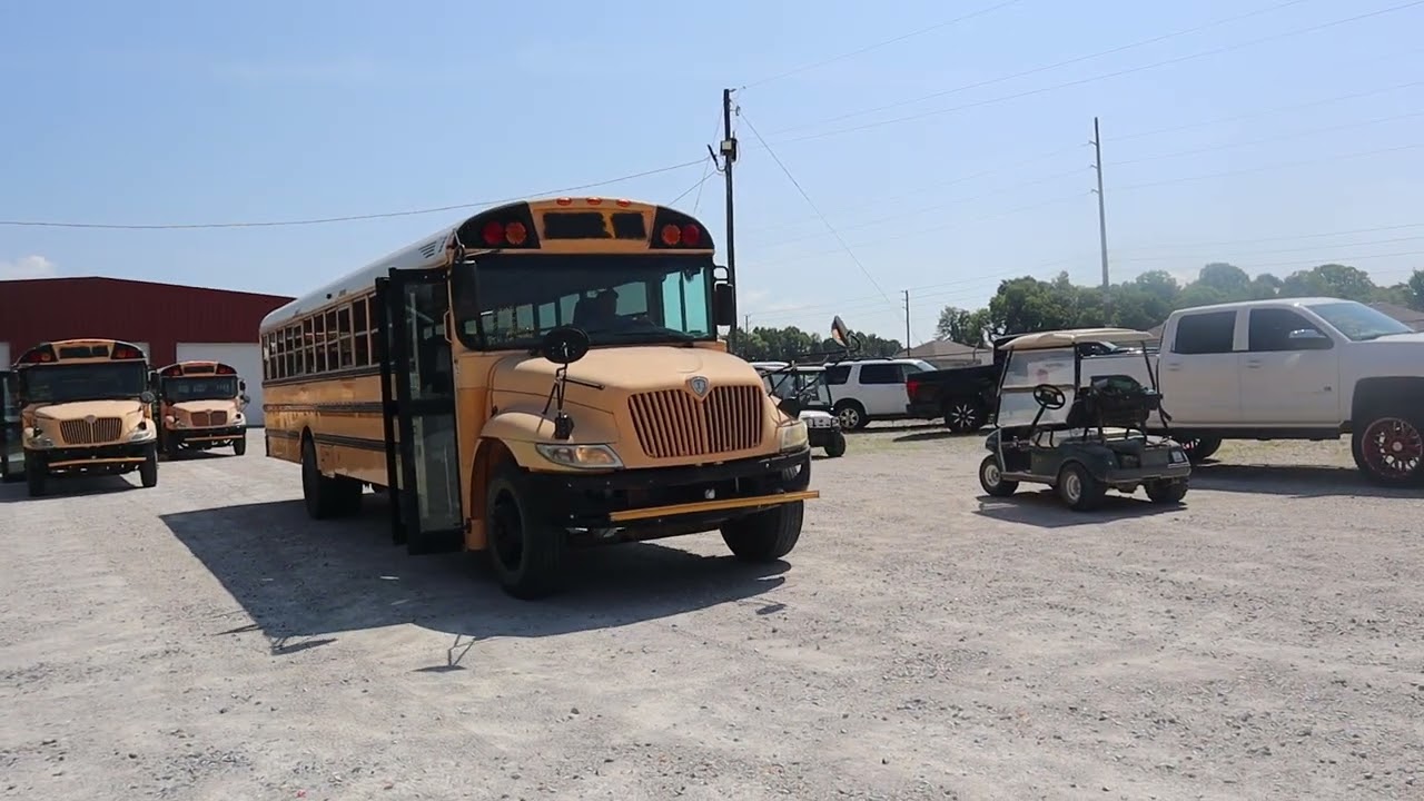 281 2009 International CE300 Bus  (2/20/26 Auction)
