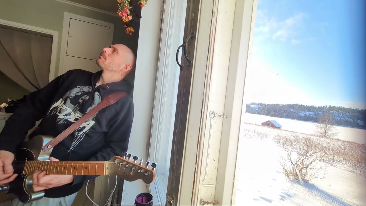 When the outside view sounds like a G major pad