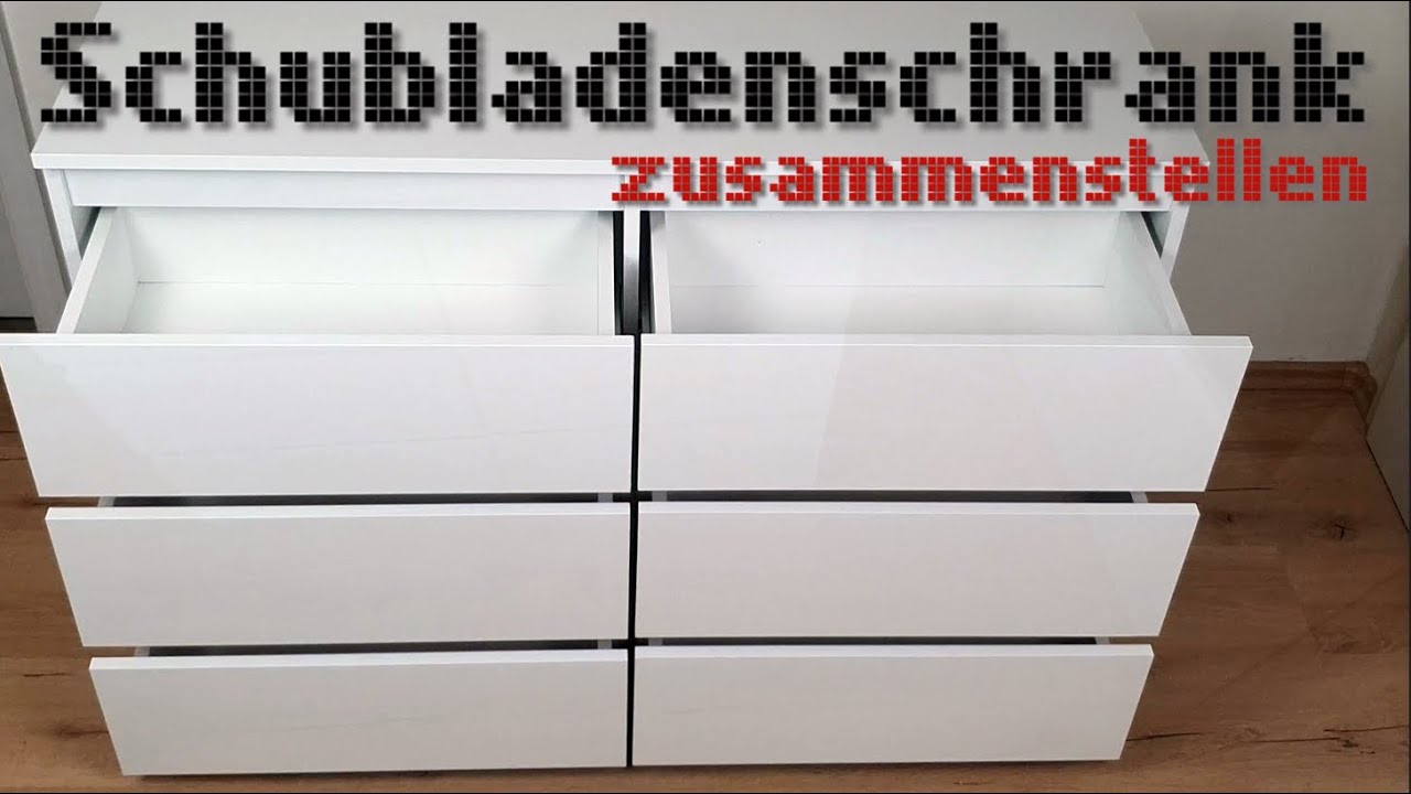 Zusammenbauen eines Schubladenschranks/Sklapanje komode