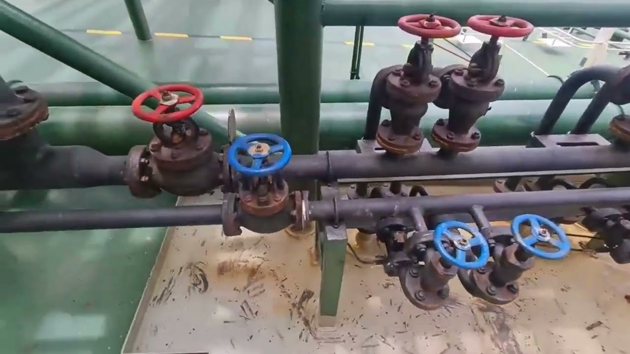 Как проводить hydrotest of cargo heating system?