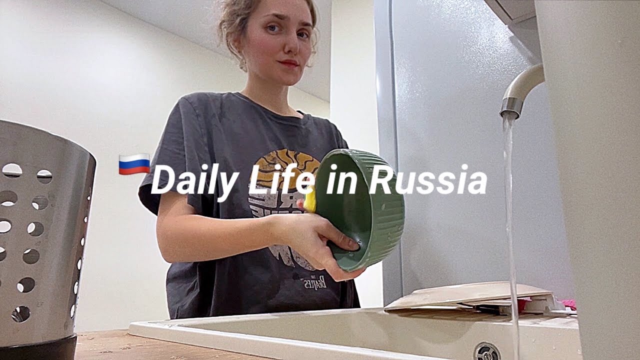 My Ordinary Life in Siberia, Russia 🇷🇺 First Days in New Apartment, Cooking Solyanka, Snow