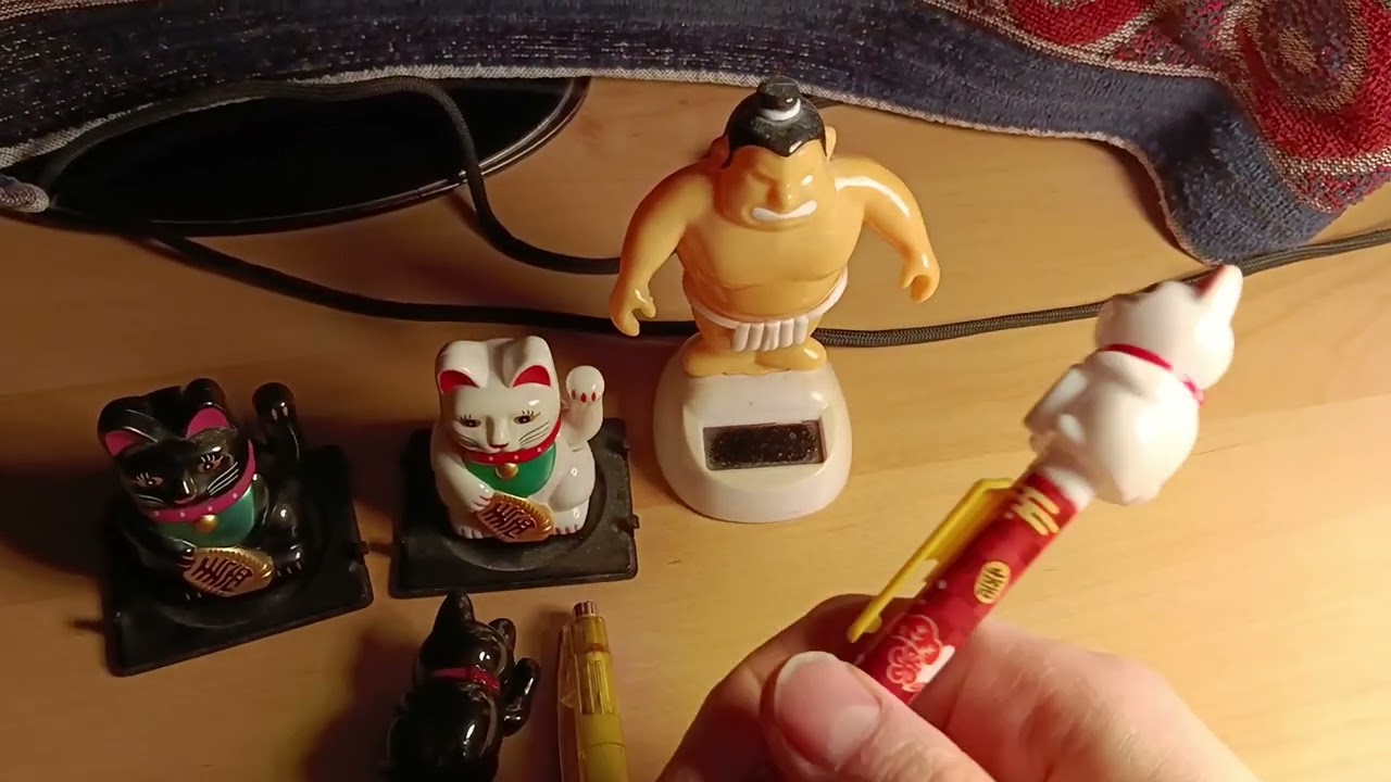 My Maneki-neko (まねきねこ) collection (Only four pieces right now)