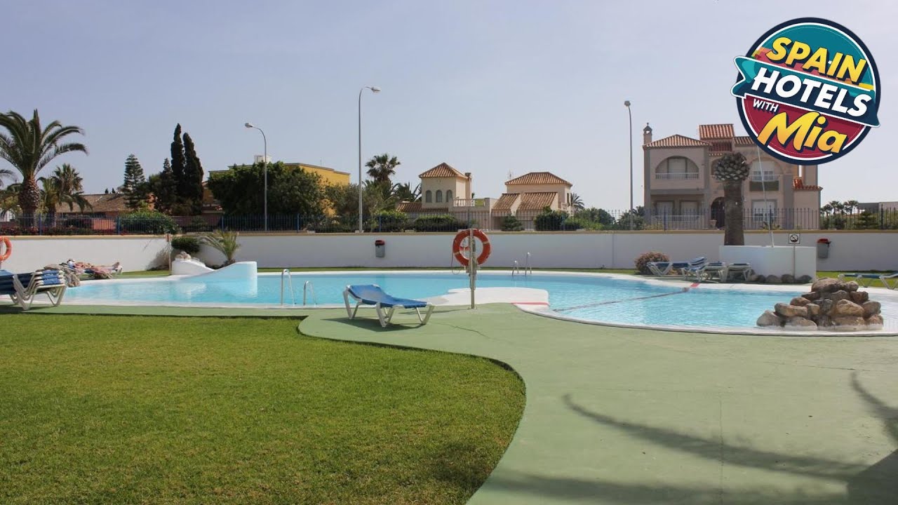 Apartamentos El Minarete | Roquetas De Mar, Spain | Hotel Review 🏨
