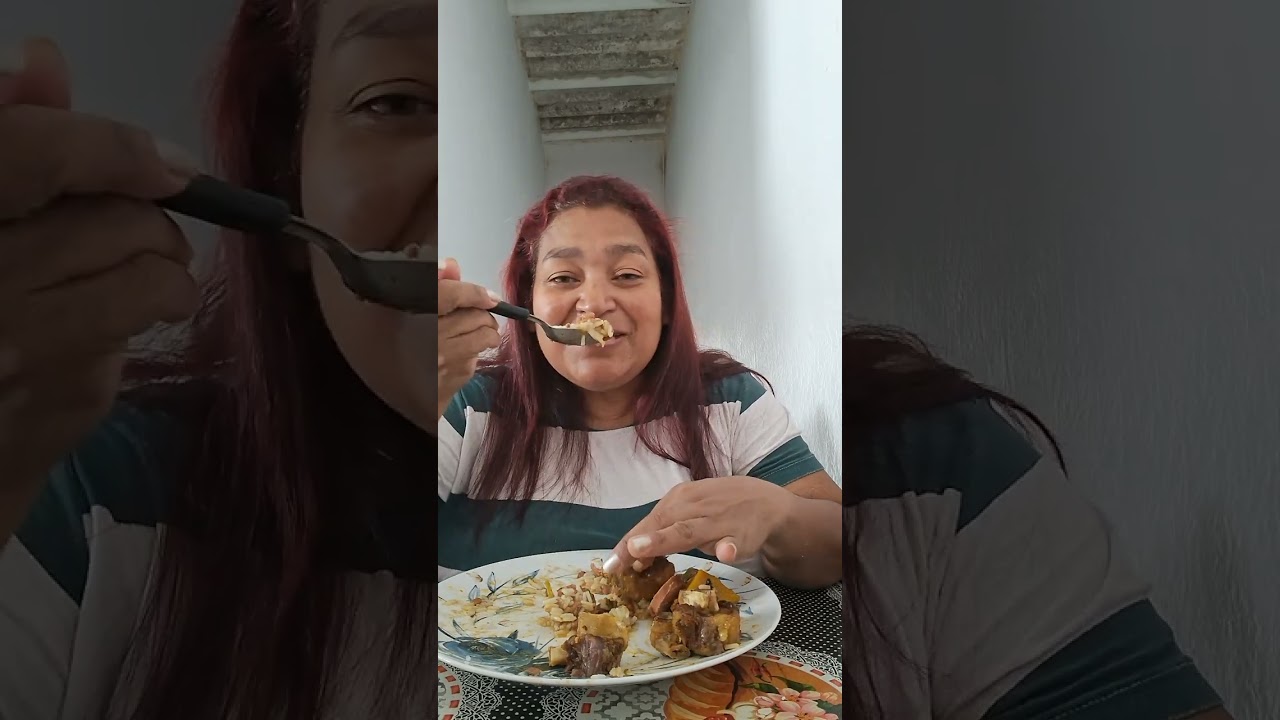 Oi gente vamos almoçar meu almoço de hoje domingão é uma rabada e um feijão com abóbora delicioso#😋