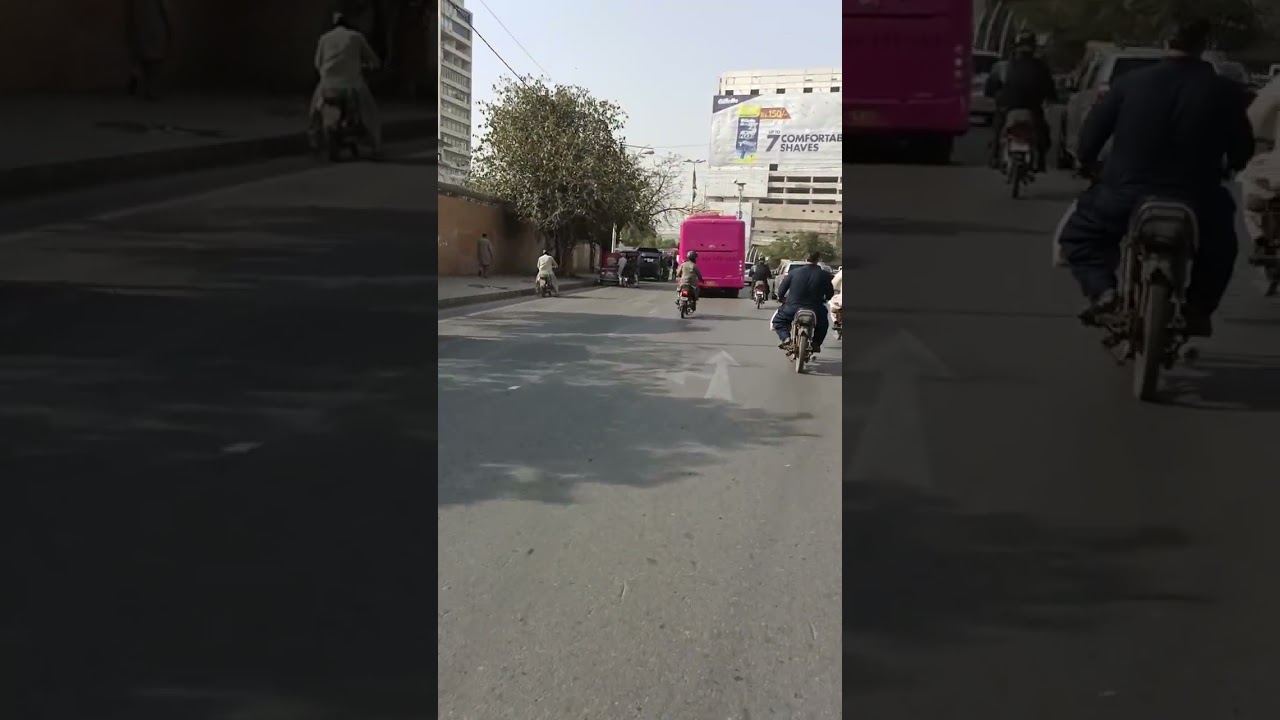 Pink Women People Bus Service| Pink Bus Crossing Governer House Karachi