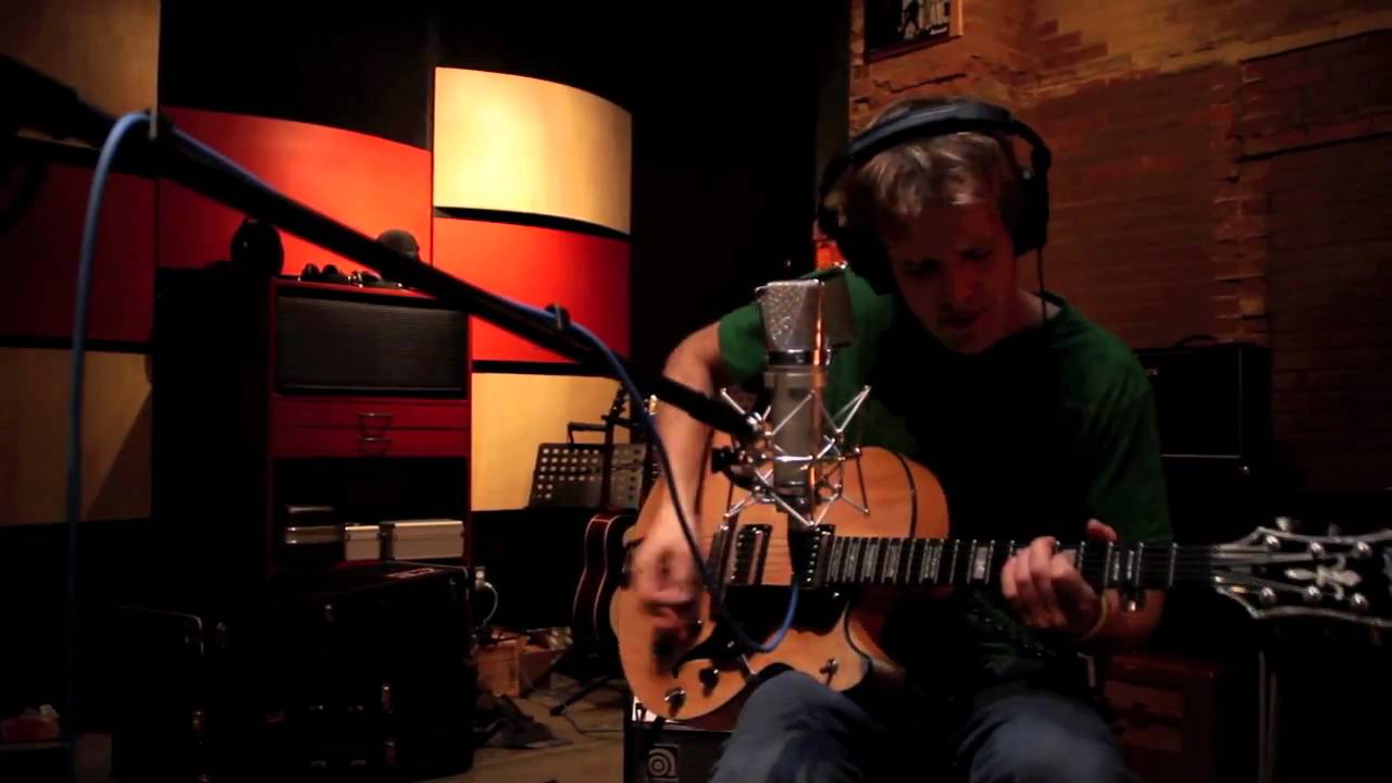 Corners & Cracks, Julien Fillion in studio with Trusted Waters