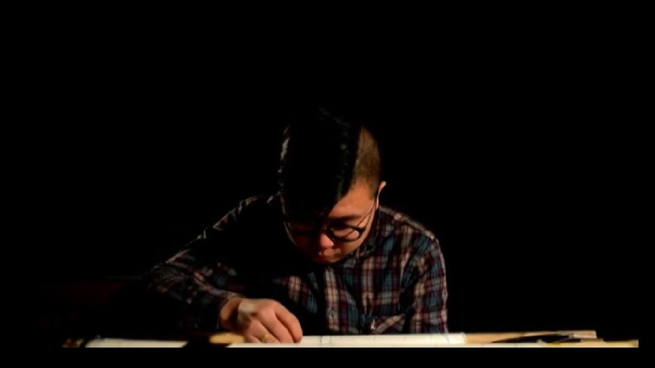 Man who embroiders! Young Chinese devotes himself to the ancient art with the needle