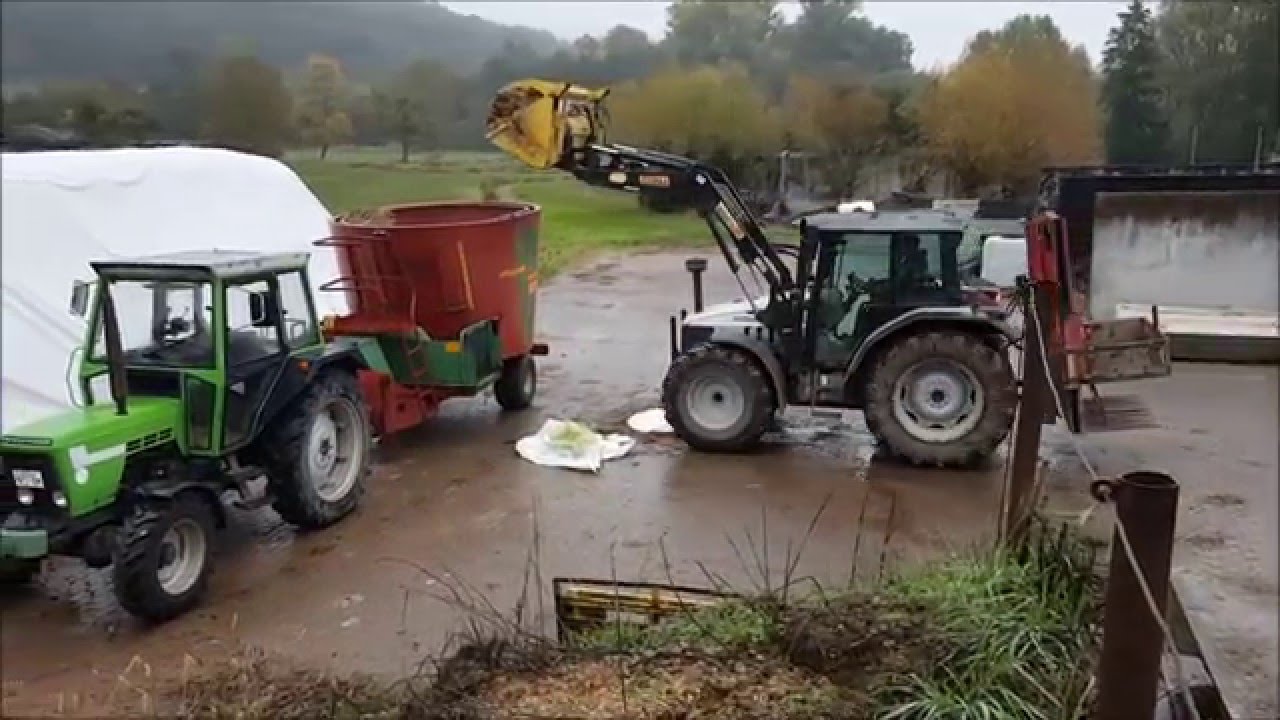 Füttern 2015 mit Deutz 6507 CA und Stautmann verti mix 900 Lamborgihni Aqua Power 4