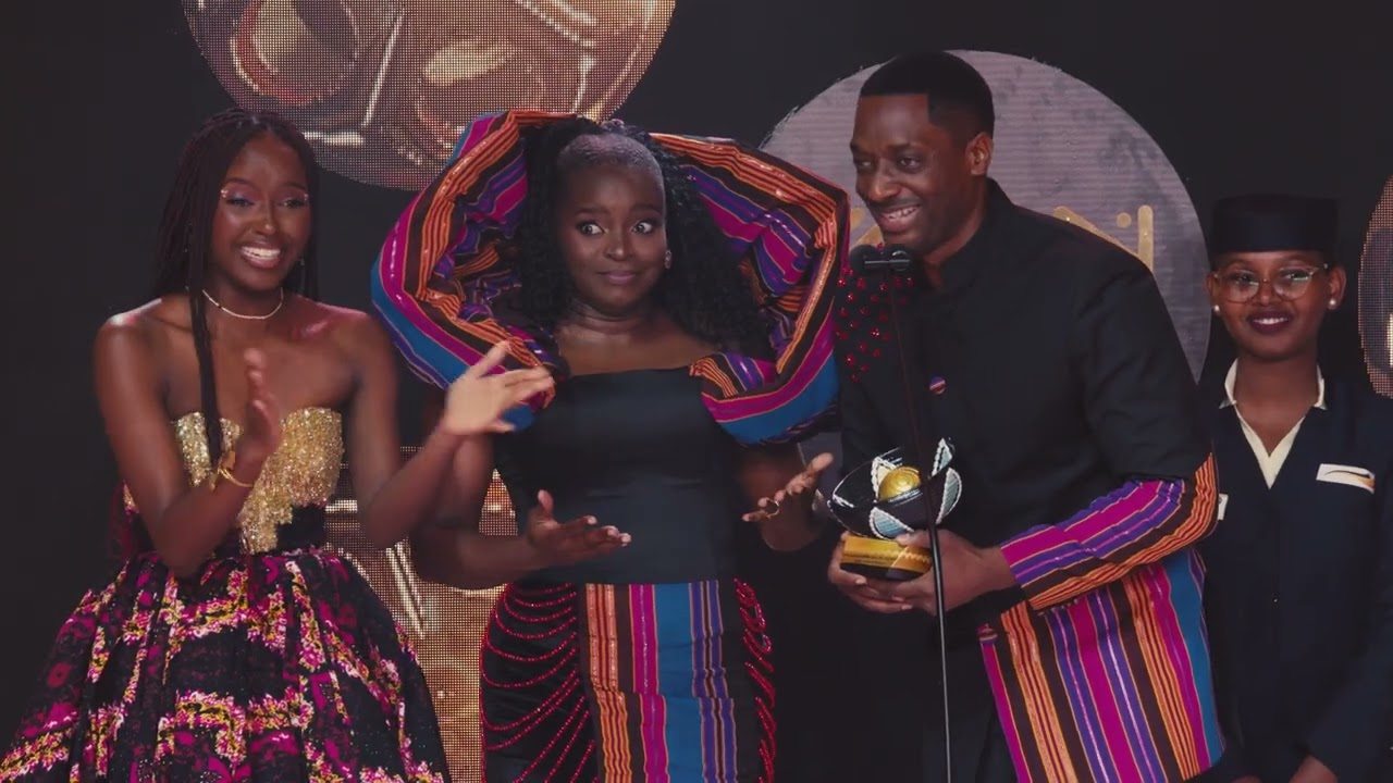 iKON AWARDS 2025
