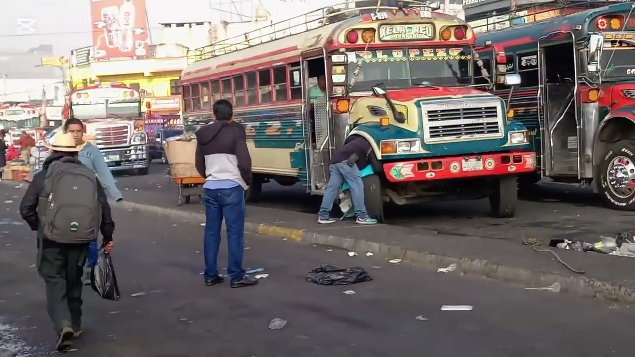 Llegué a la terminal de Xela (Quetzaltenango) y esto fue lo que vi 🚌👀