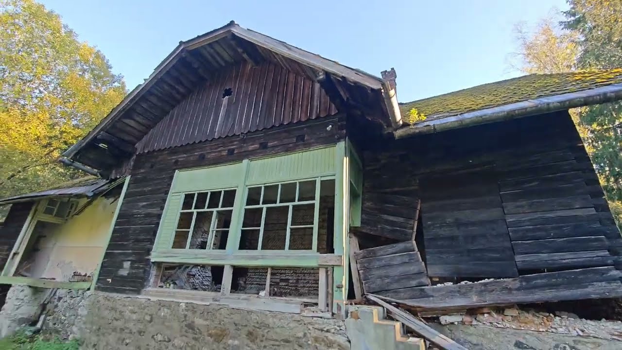 Turbína  chatky popri ceste 