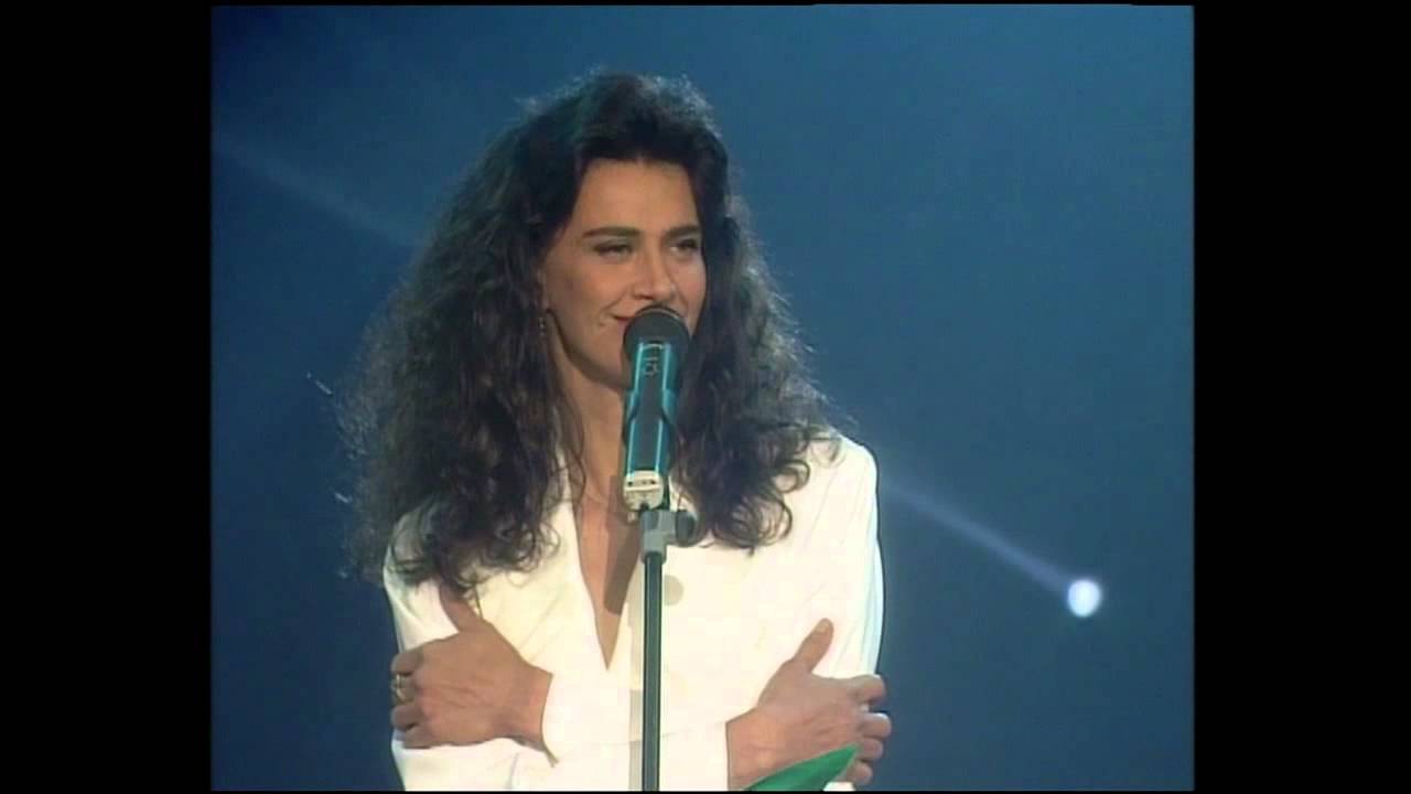 Simone "Voy A Apagar La Luz"