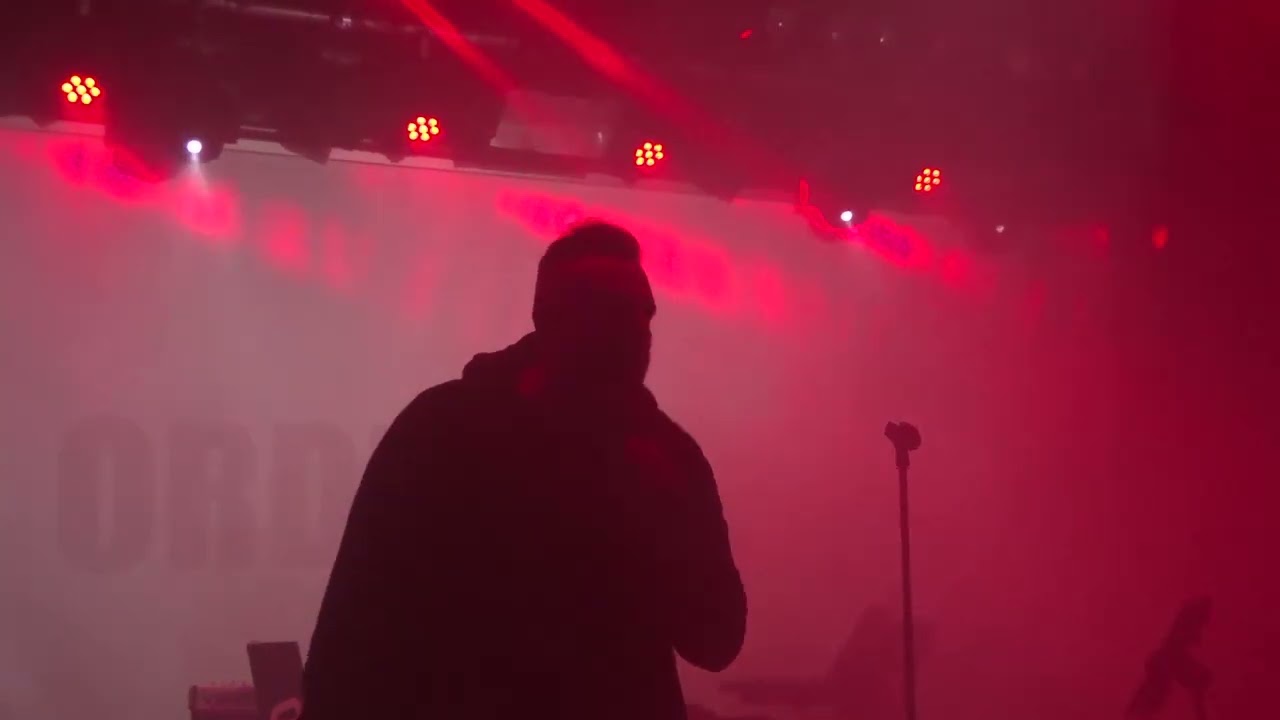 Neuroticfish - The bomb (live in Hannover Subkultur 4.2.2023)
