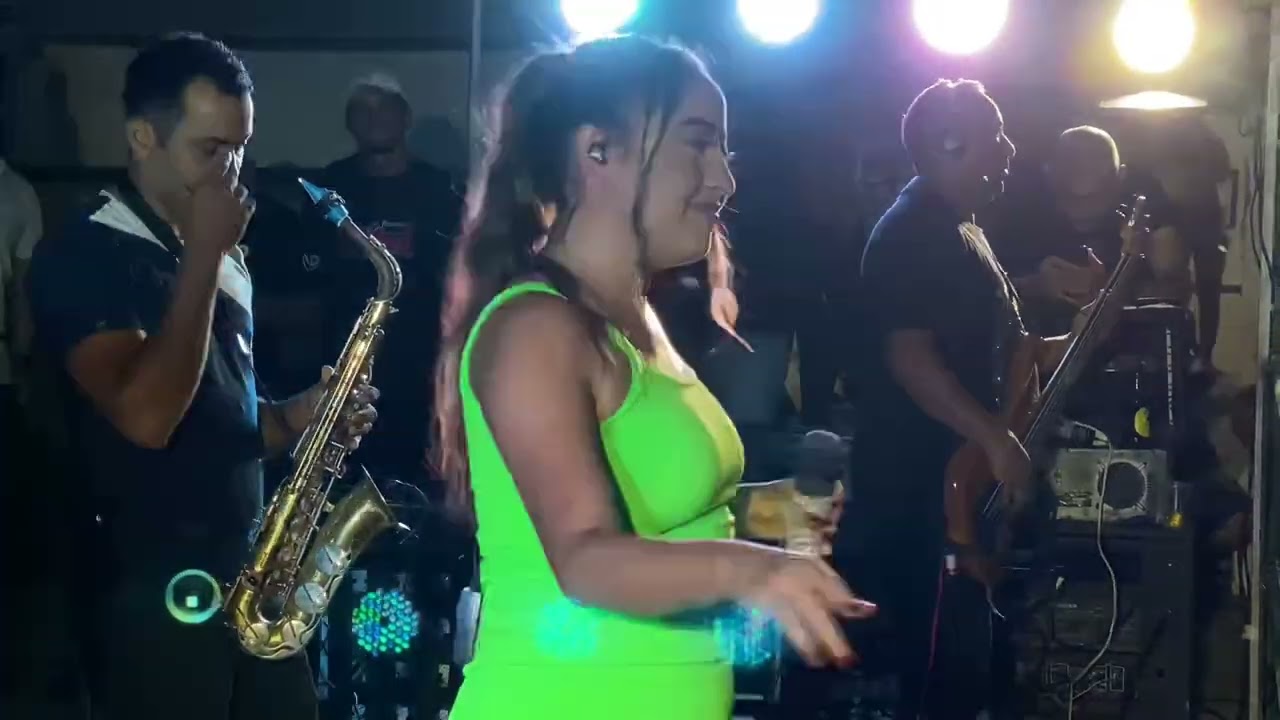 Karla Lima - Por Amor (Ao Vivo em Tianguá/CE)