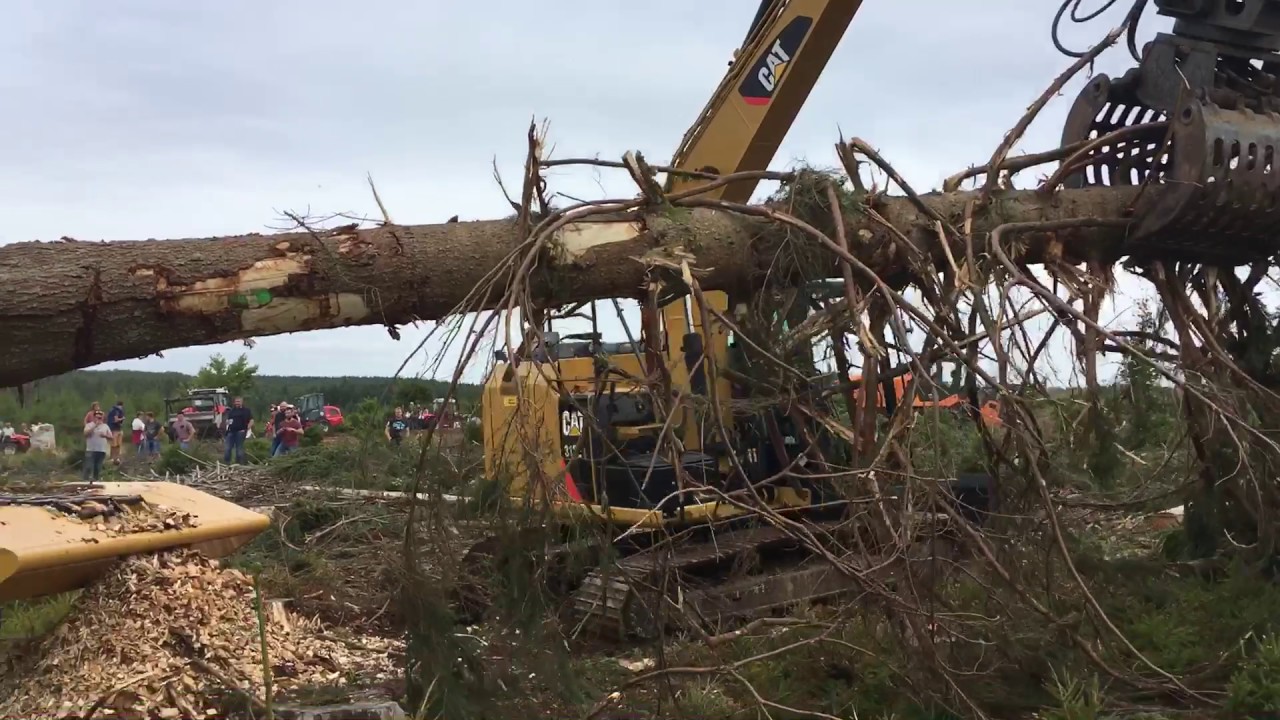 WC2500TX Whole Tree Chipper