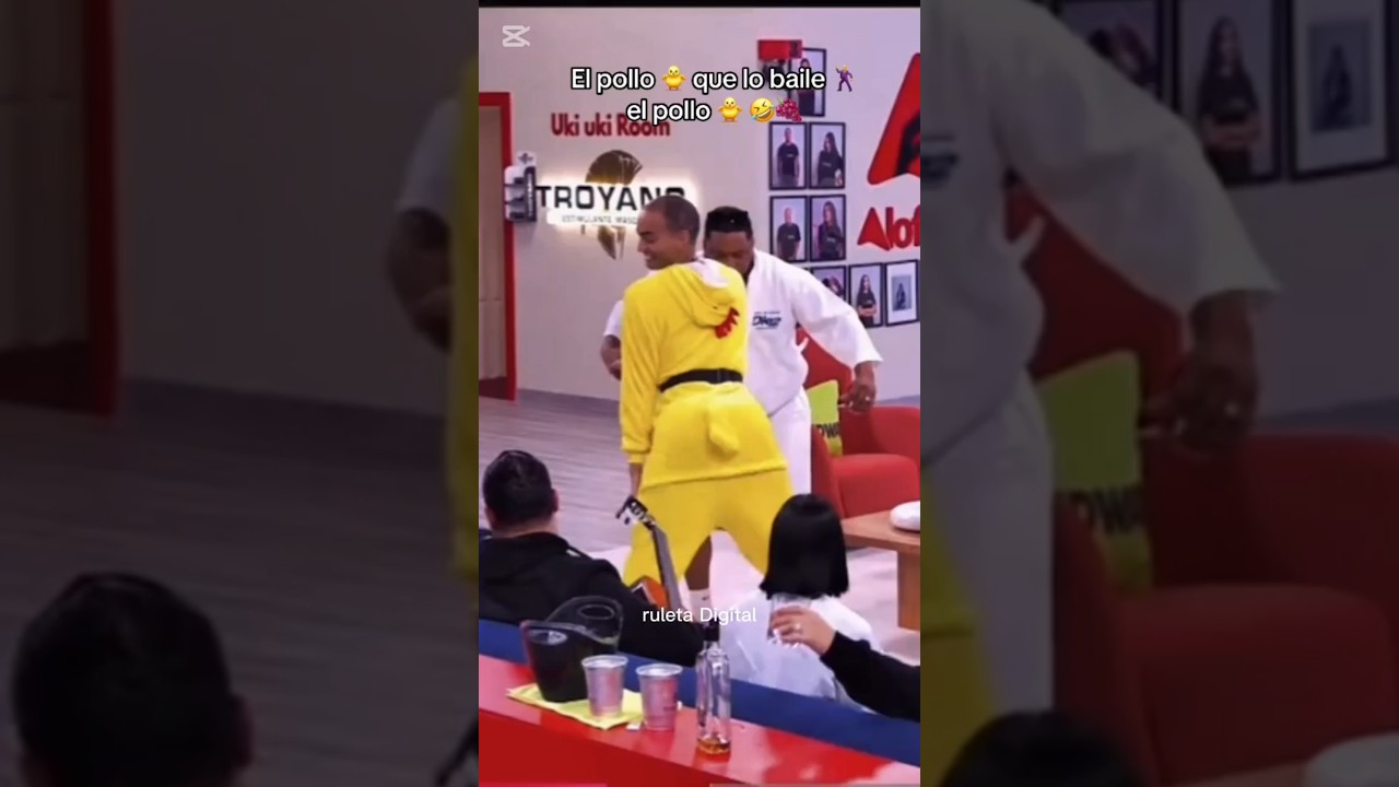 POLLITO Y LA FRUTA 🤣#lacasadealofoke2 #alofokeradioshow #alofokeeliluminado #losjediondos