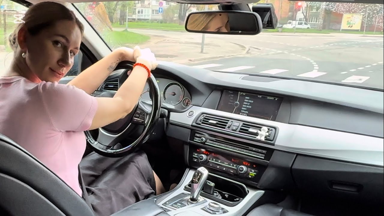 HIGH HEELS WOMAN&rsquo;S OUTFIT👠LADY BEHIND THE WHEEL👗ASMR DRIVING🆚AUTOMATIC DRIVING EXPERIENCE 😆MUAH👄