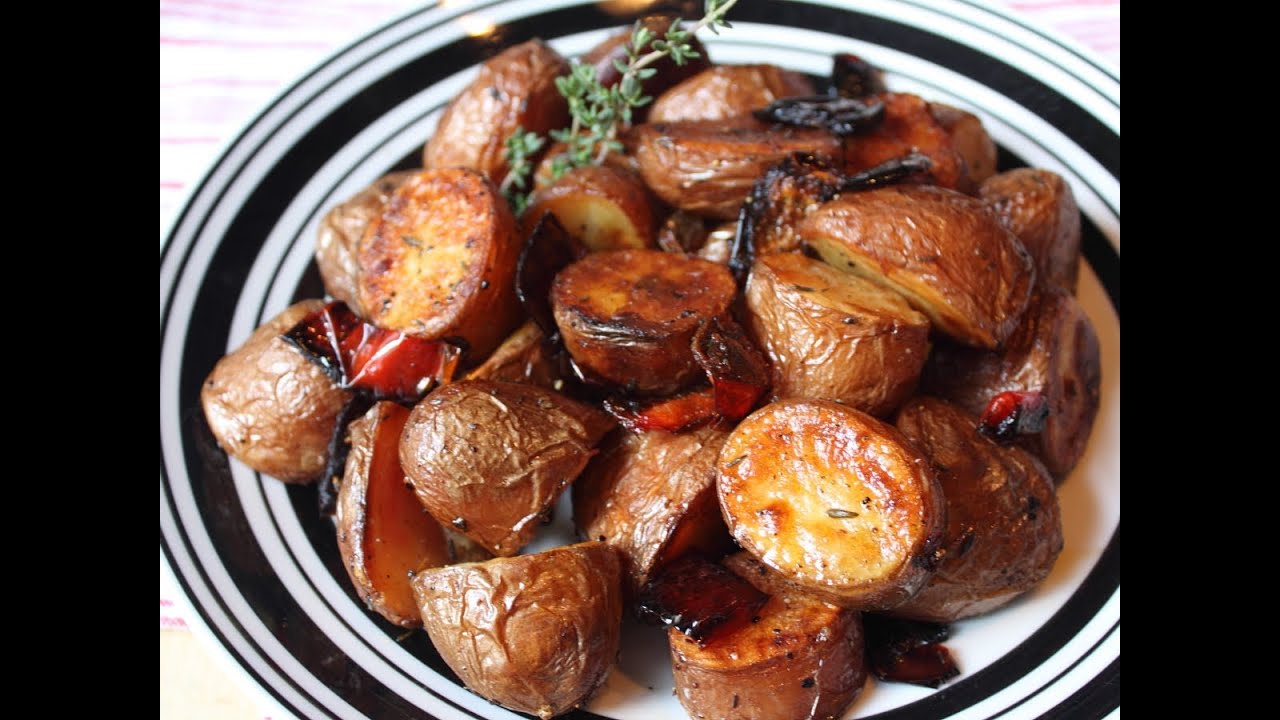 Roasted Red Potatoes - Simple Yet Awesome Roasted Potato Side Dish