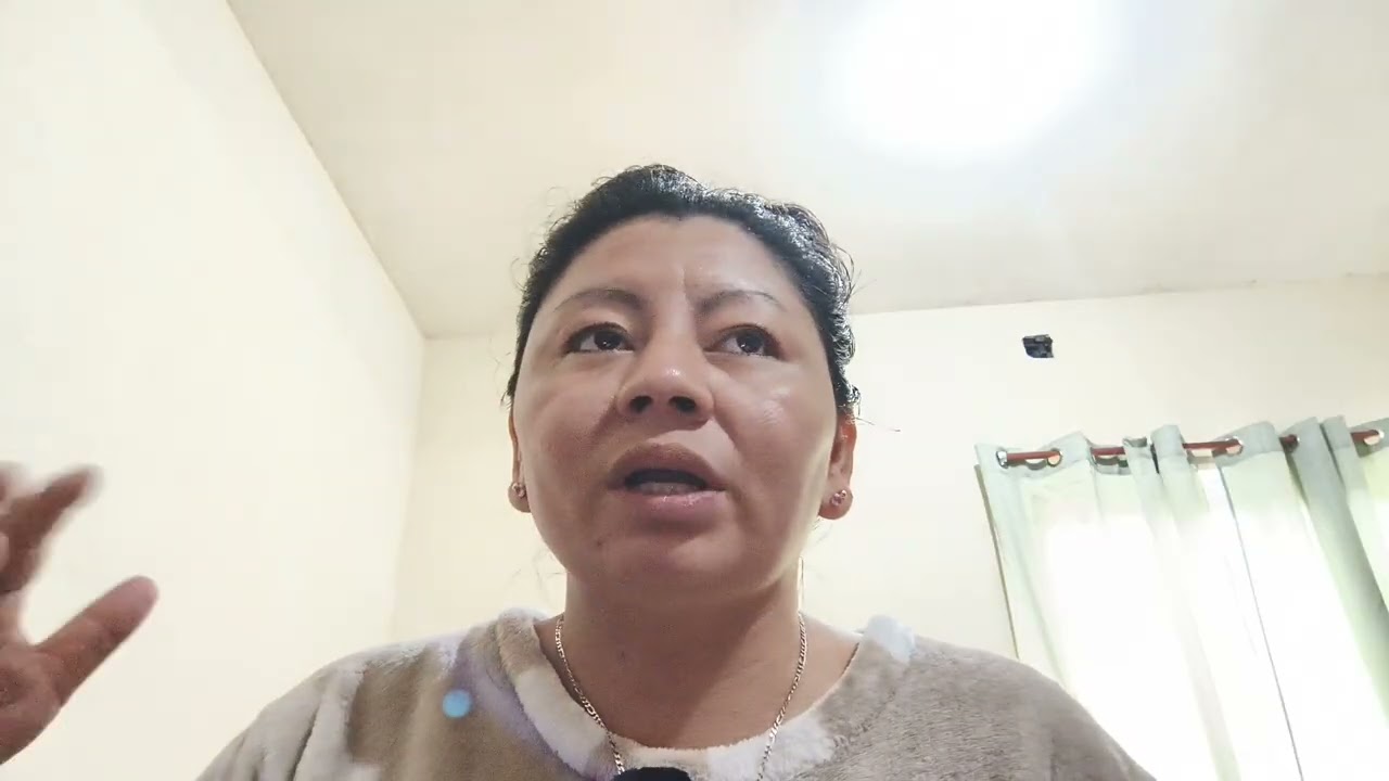 WILDER HABLA SOBRE EL VOCABULARIO QUE USA NOEMÍ CUANDO SE ENOJA EN LAS DISCUSIONES QUE TIENEN AMBOS.