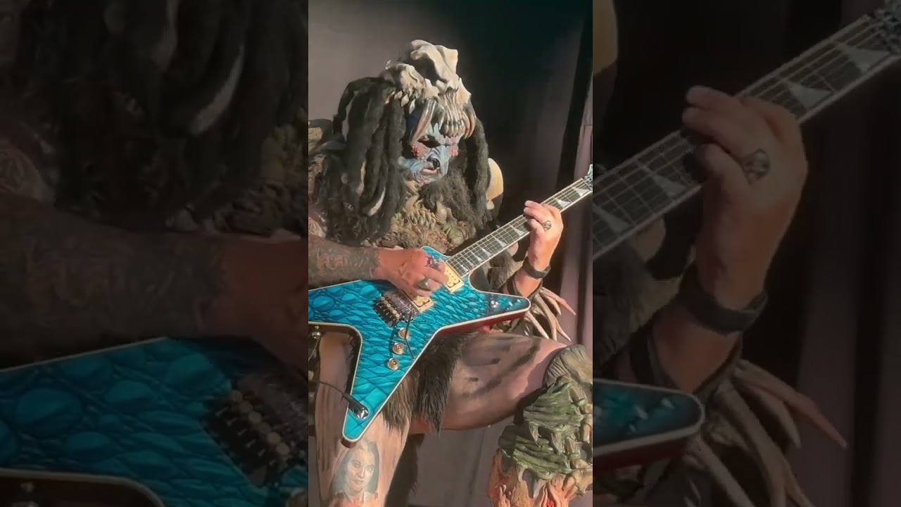 Pustulus Maximus guitar solo - Berserker Mode - GWAR live in Dallas