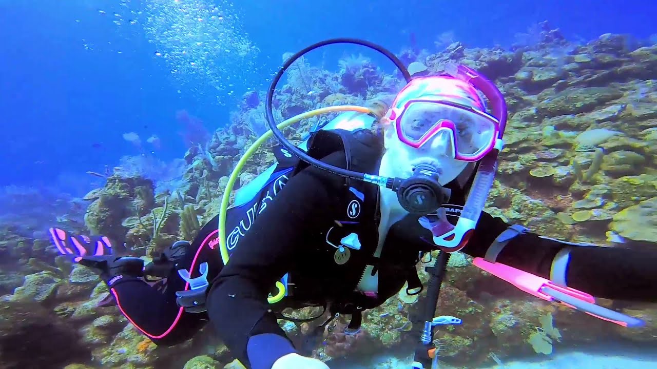Scuba Diving Roatan, Honduras - DAY1