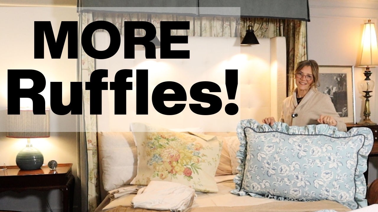 DIY Ruffled Pillow with Contrasting WELT and a zipper.