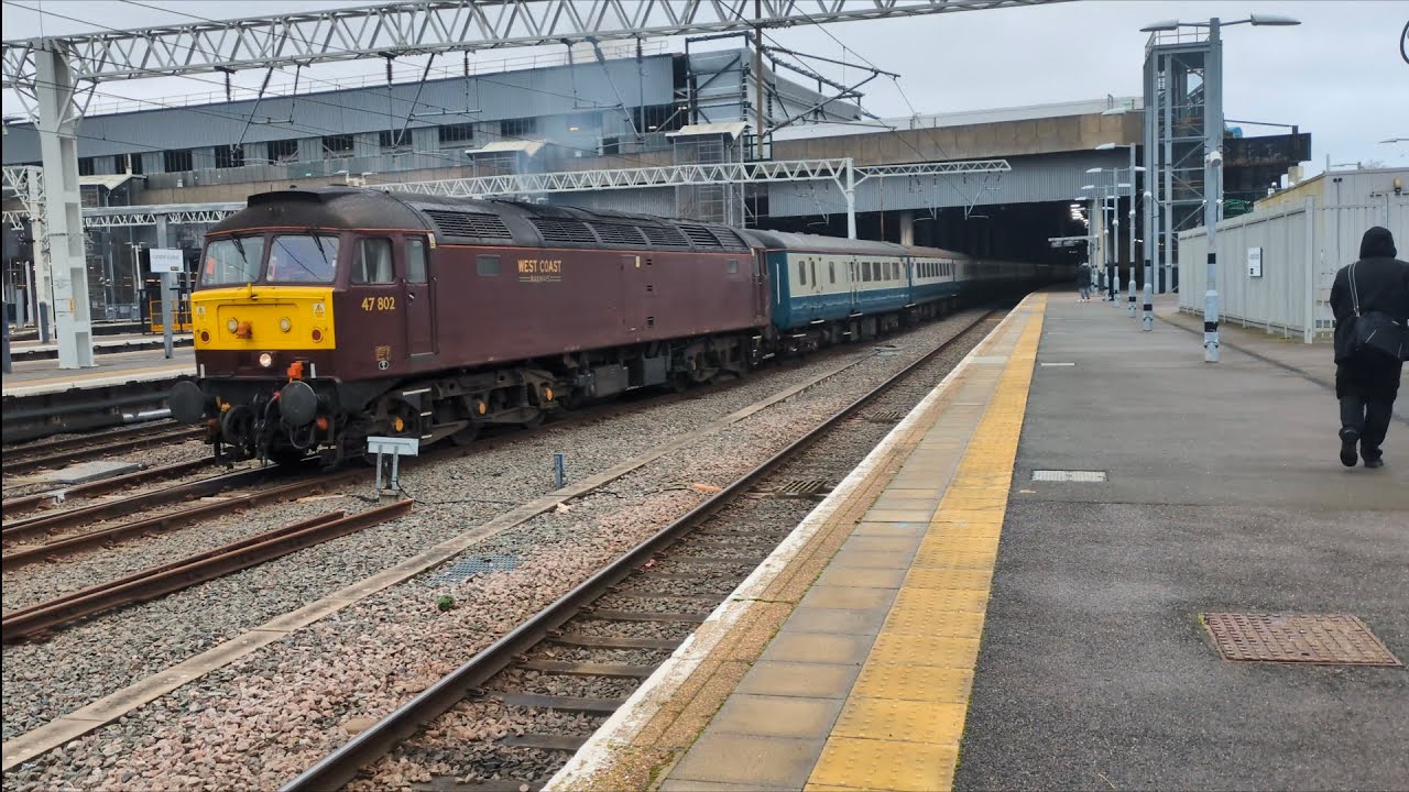 47802 departing London Euston 