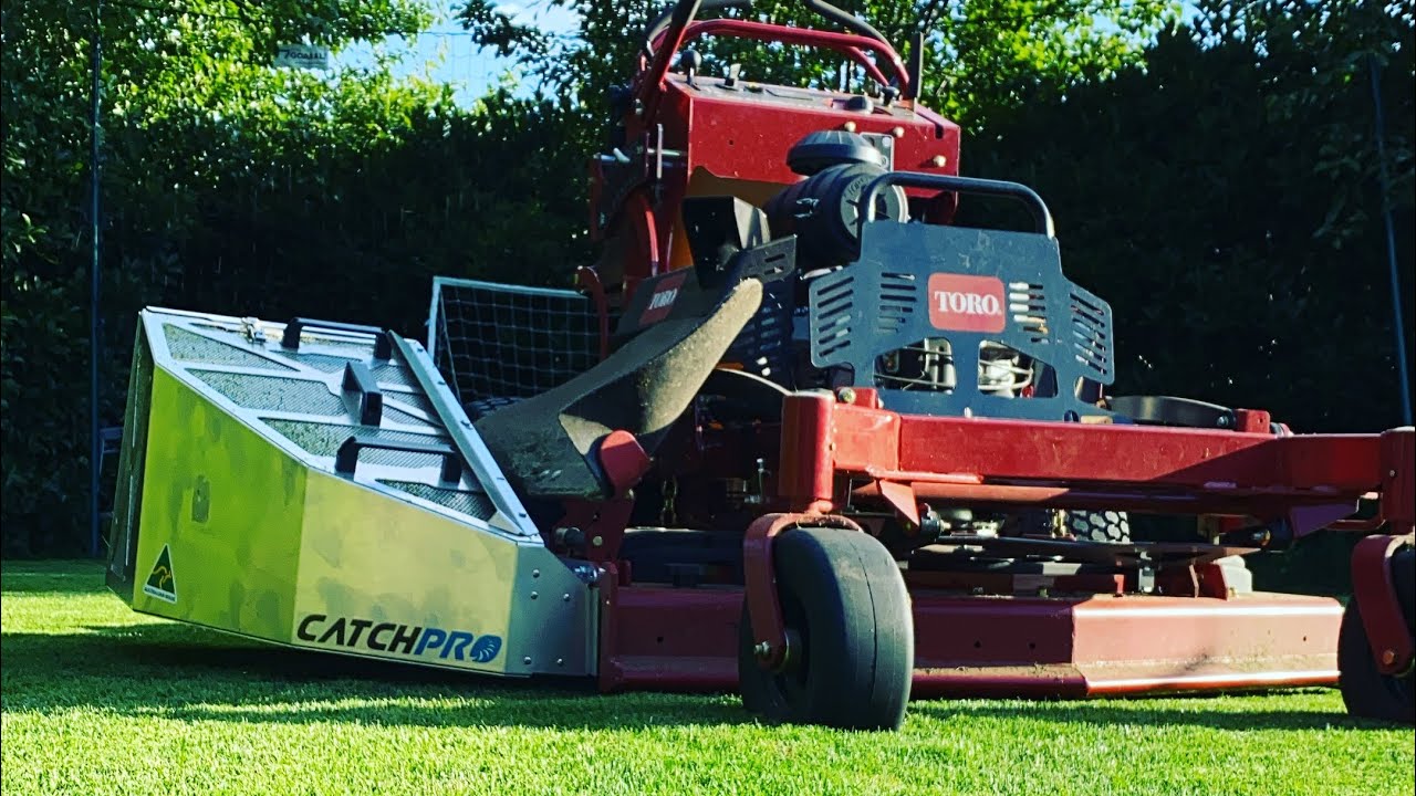 Friday- 20th November 2020 - Fitting the Catch-Pro to the 48” Toro Grandstand #toro #catchpro