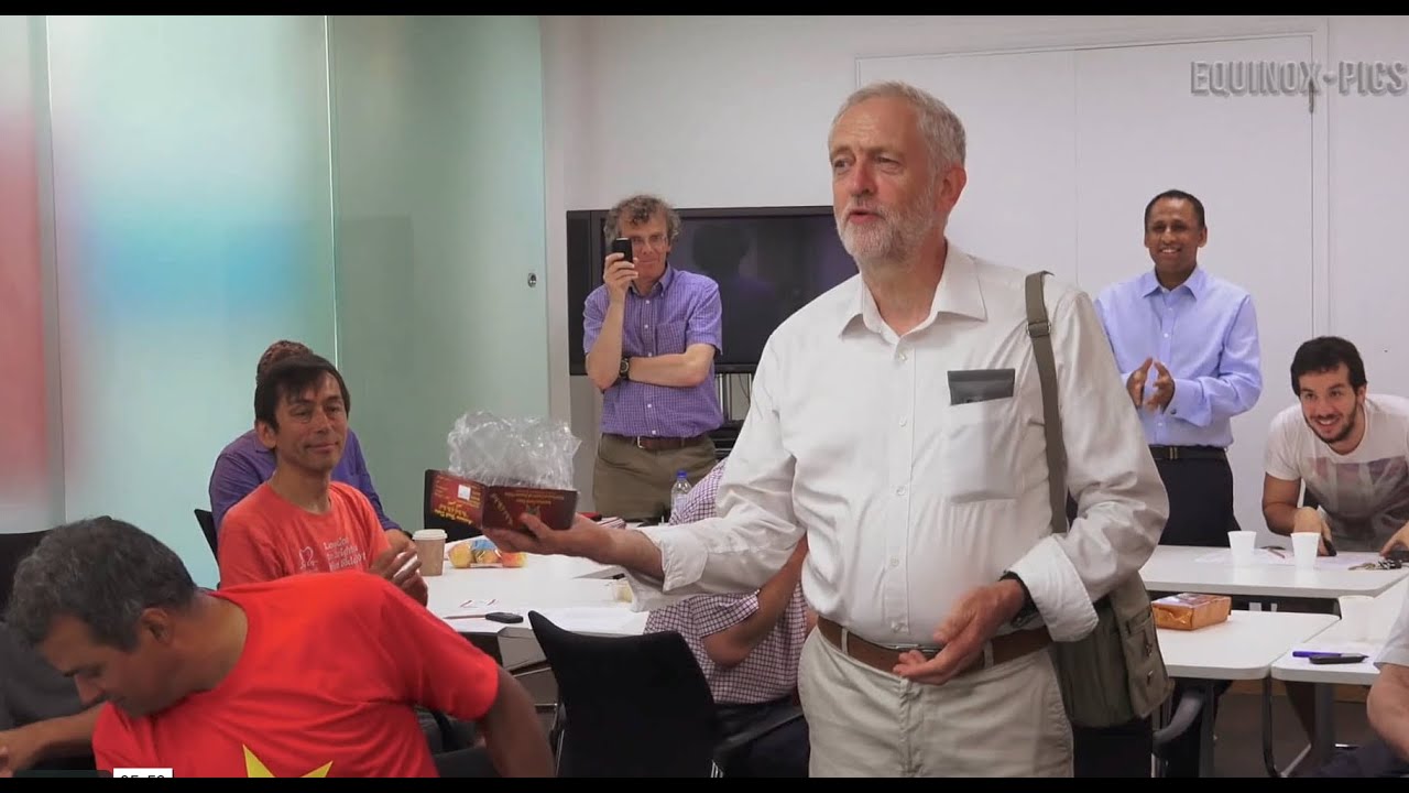 Jeremy Corbyn visits Calling for Corbyn Momentum volunteers at Unite HQ - (20160722)