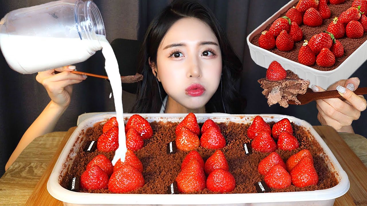 🍫🍓 ASMR Клубнично-шоколадный торт с молоком Десерт Мукбанг MukbangㅣChocolate Dessert