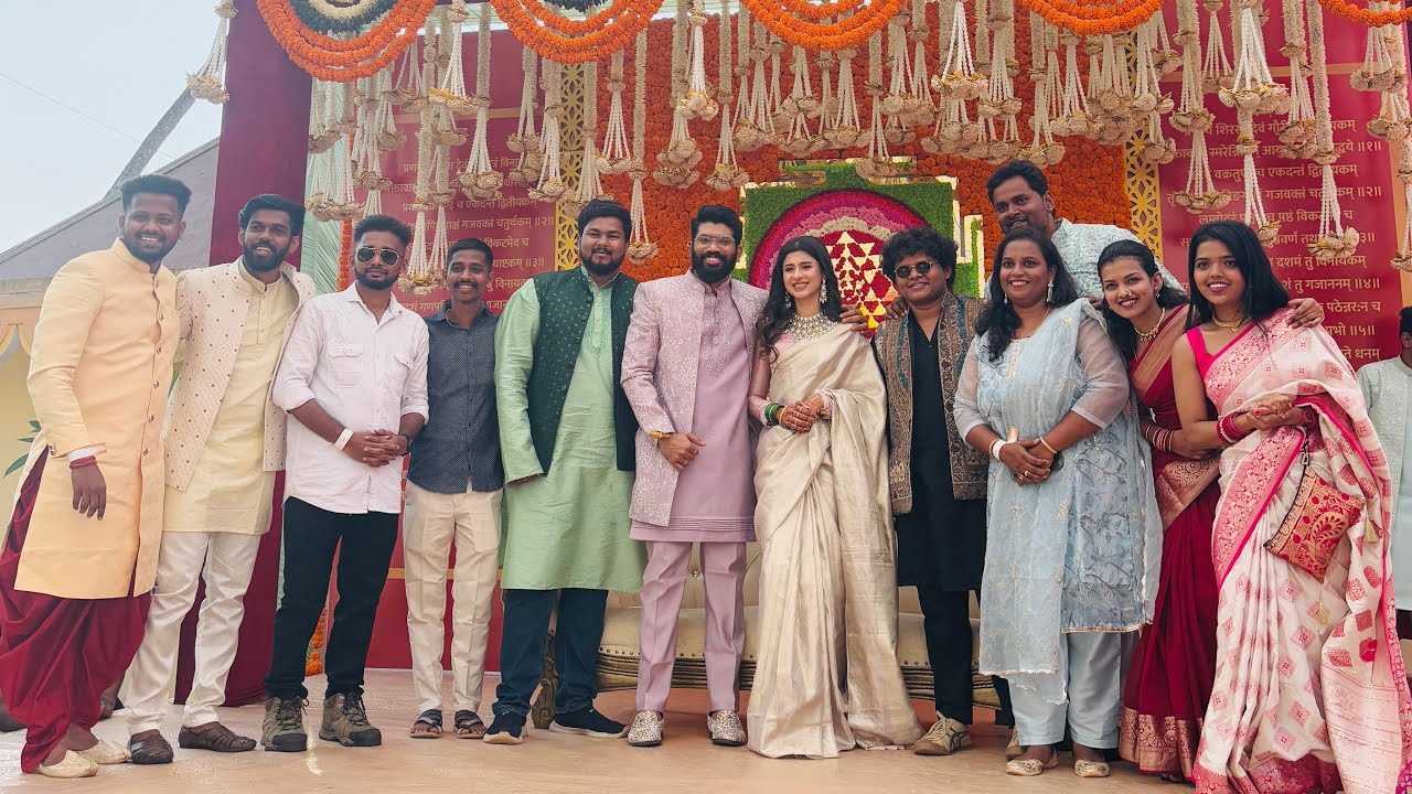 लग्ना निमित्त सगळे भेटले | @KokanHeartedGirl Weds Kunal | BindhastMulgi