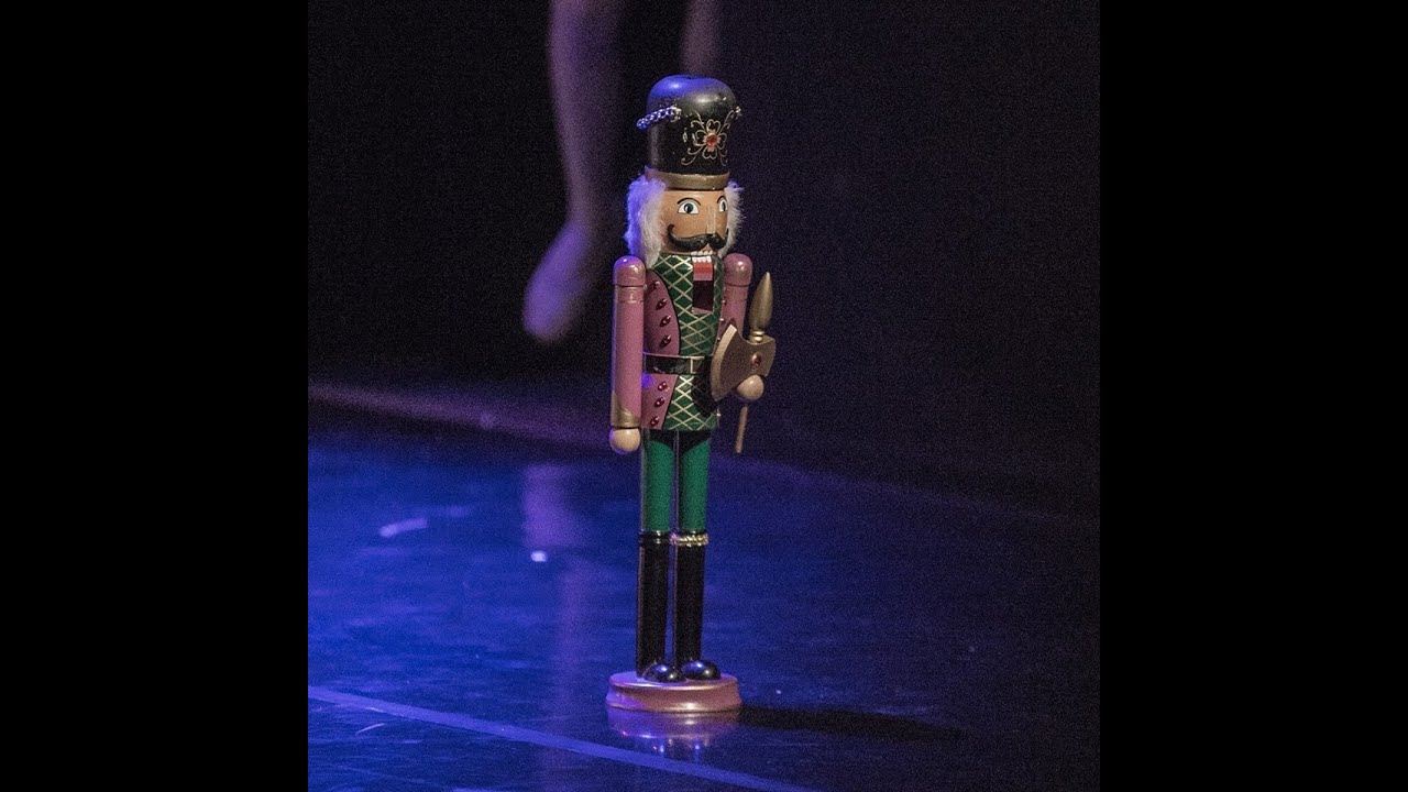 3. Caro Dance NUTCRACKER .Reżyseria i choreografia oraz projekty scenografii Iwona Maria Orzełowska