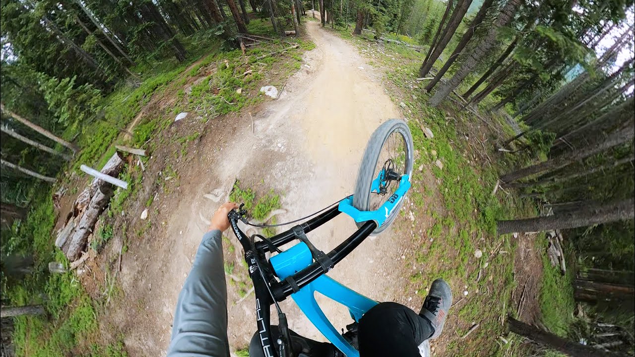 Тестирование скоростного спуска на велосипеде в парке Trestle Bike Park (вторник) | POV