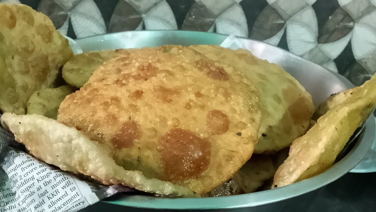 Subah ke nashte mein banaa matar suti Bhar Ke kachori #morning #trending #brekfast #viralvideo #food