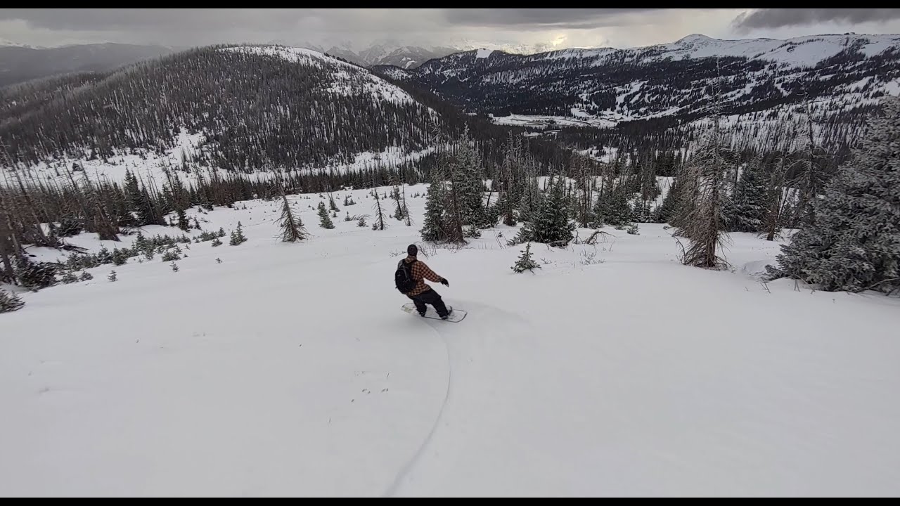 Backcountry Snowboarding Ascent / Descent with Hover Air