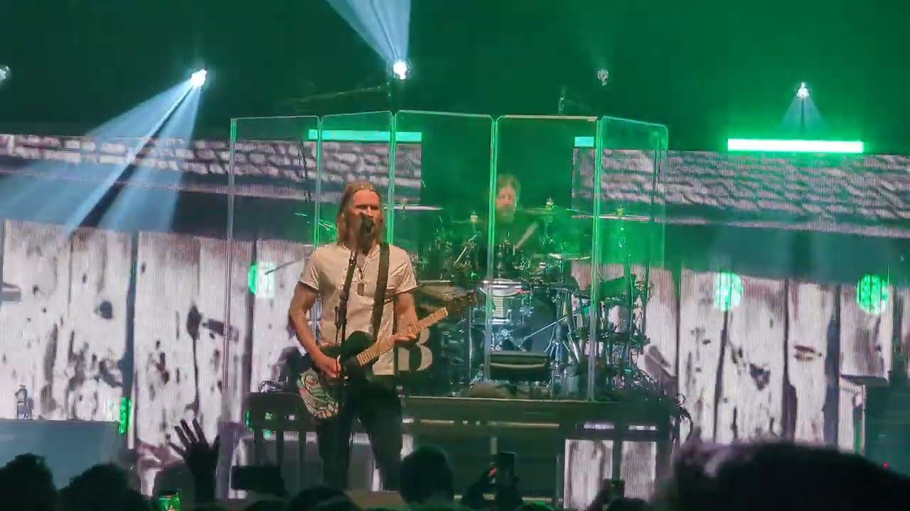 Alter Bridge - Fortress (live)