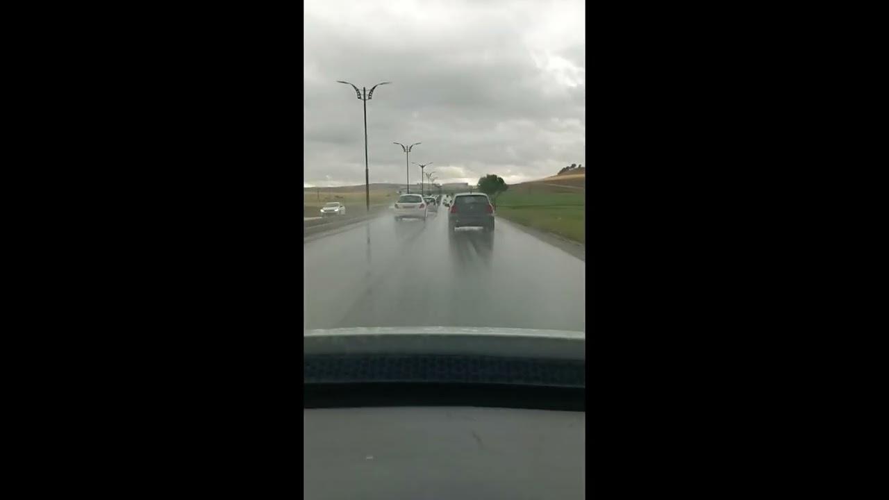 جولة عبر الطريق الرابط بين الخروب و المدينة الجديدة علي منجلي قسنطينة.         جولة في بلادي