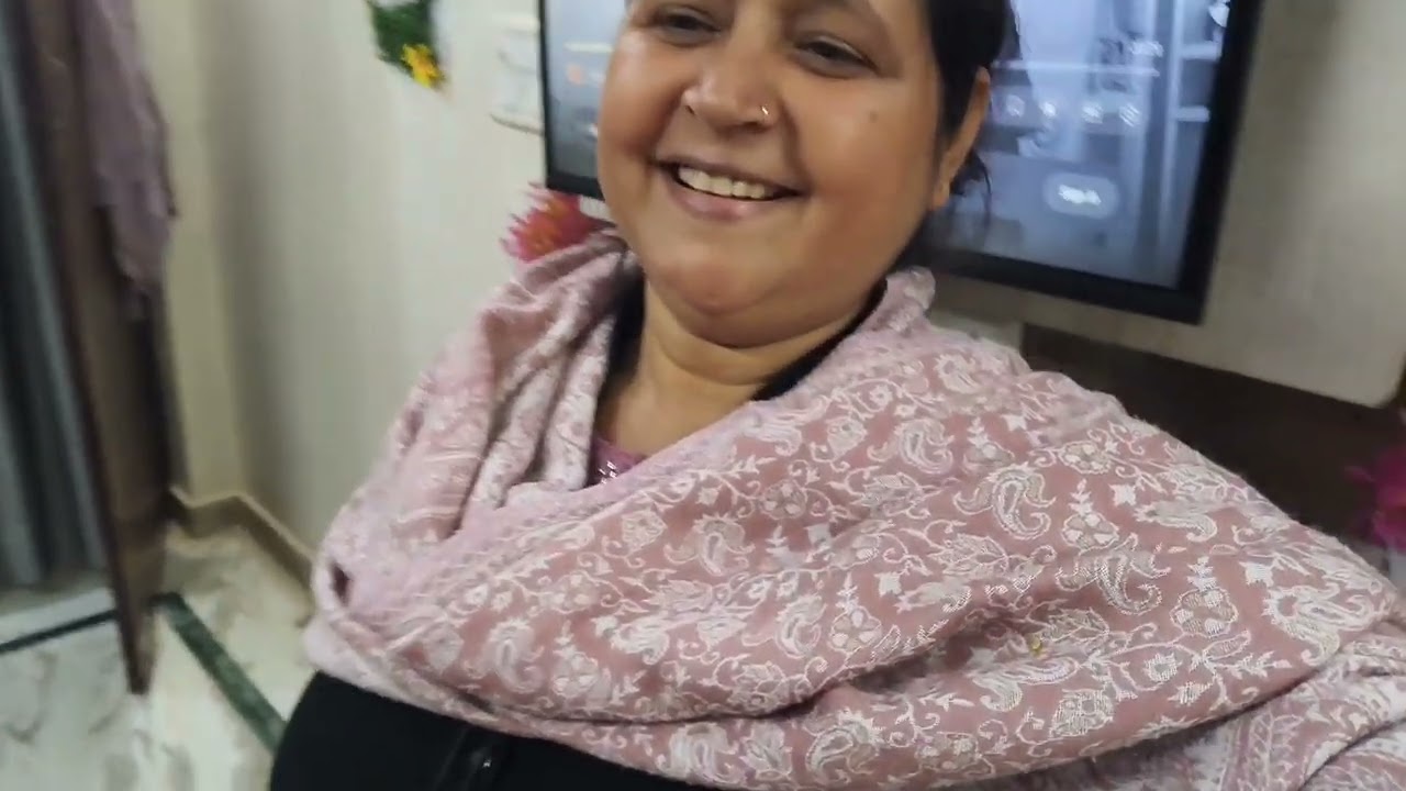  दोनों बहनों की लड़ाई हो गई 👊😮#explorepage #vlog #dailyvideo #tranding #delhi #varal #foryoypage 