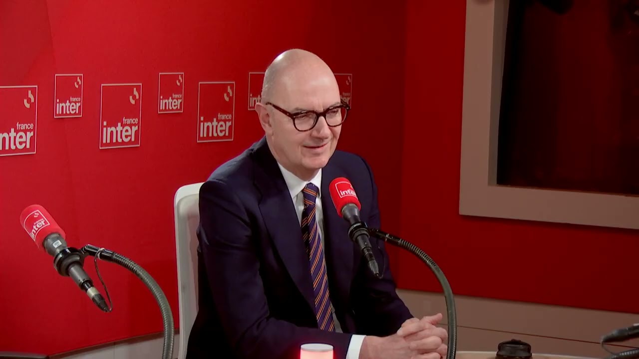 Le taux du Livret A "va baisser légèrement", annonce Roland Lescure