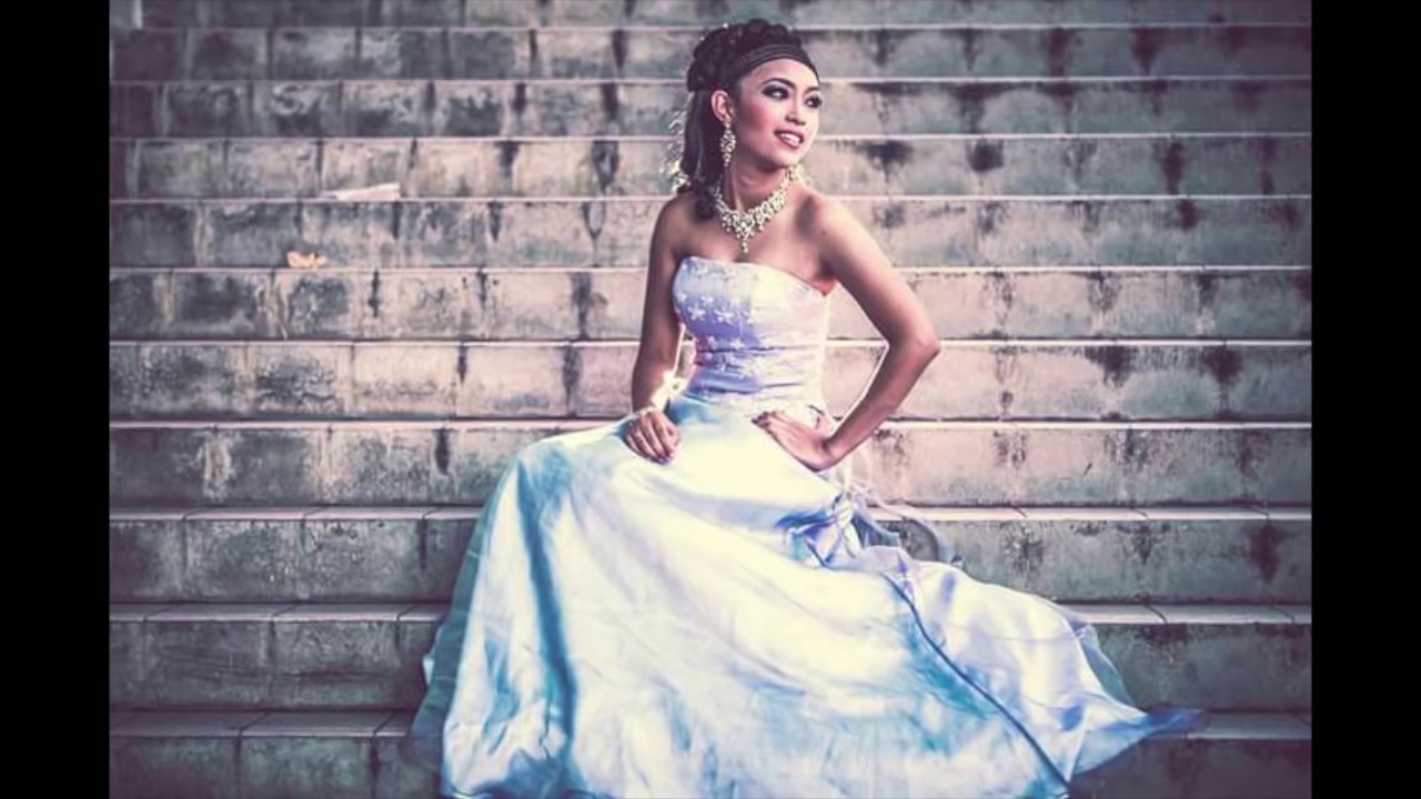 good female model poses and composition examples