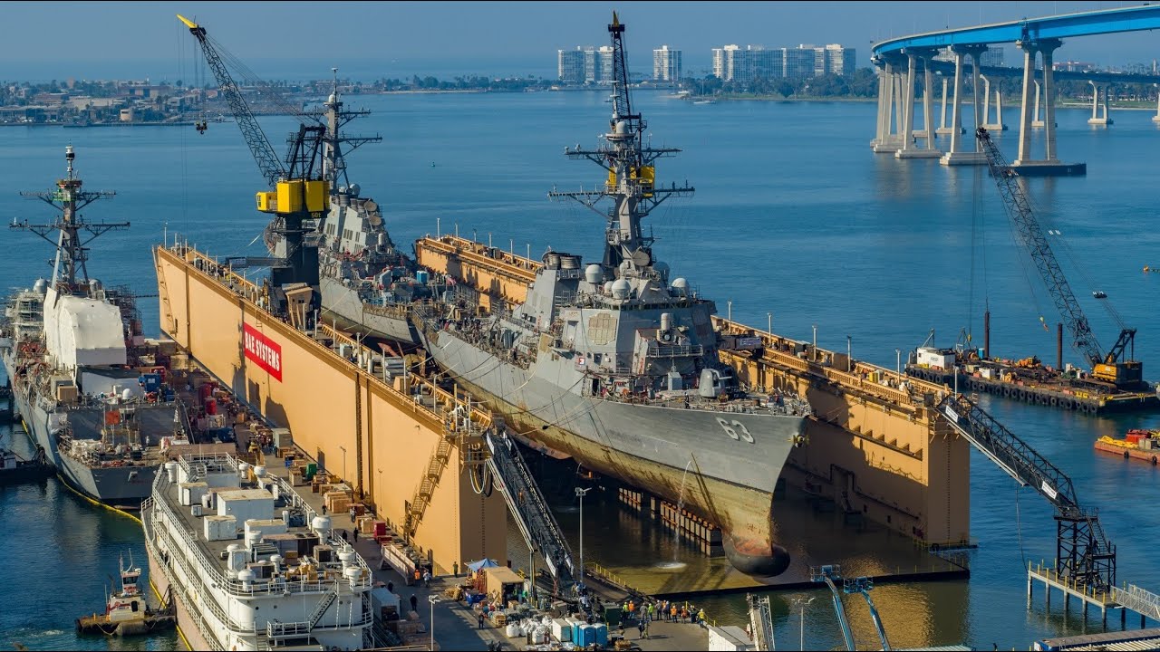 BAE Systems Simultaneously Docks Two U.S. Navy Destroyers