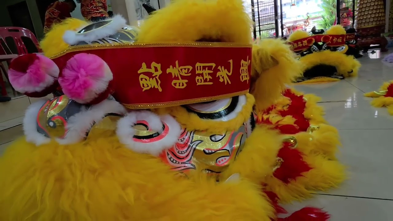 Eye Dotting Ceremony