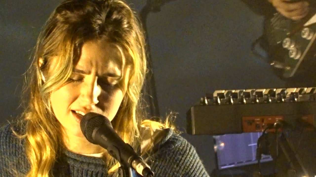 Clairo - Sis / Bubble Gum, Paradiso Noord 16-12-2019