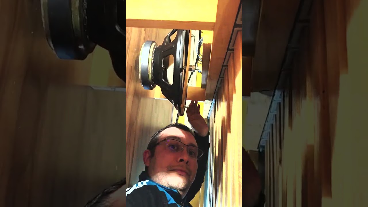 Ultra Powerful Bass Shaker first Test