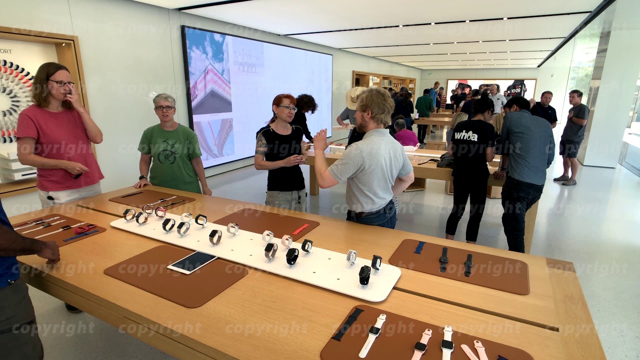 Apple store at company campus in silicone valley, Infinity loop one