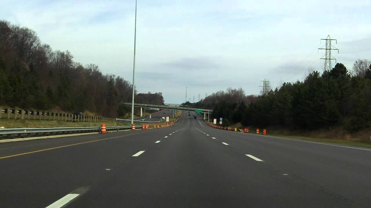 Willow Freeway (Interstate 77 Exits 146 to 155) northbound