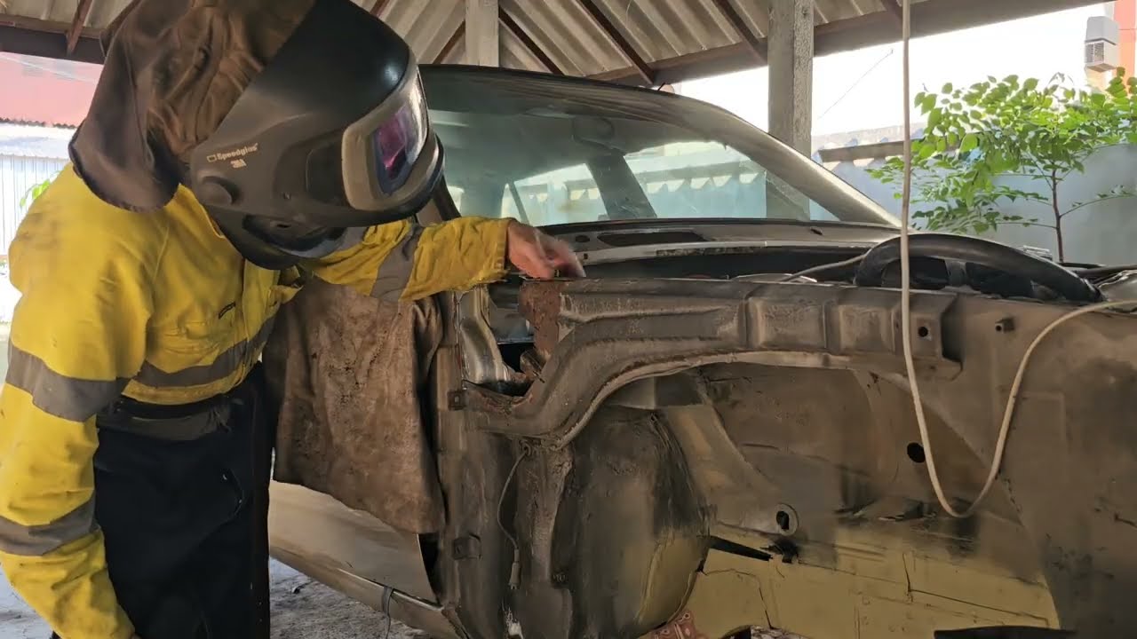 Часть 26 - BMW E30 - Ремонт ржавчины на впускном коллекторе со стороны водителя и внутренней част...